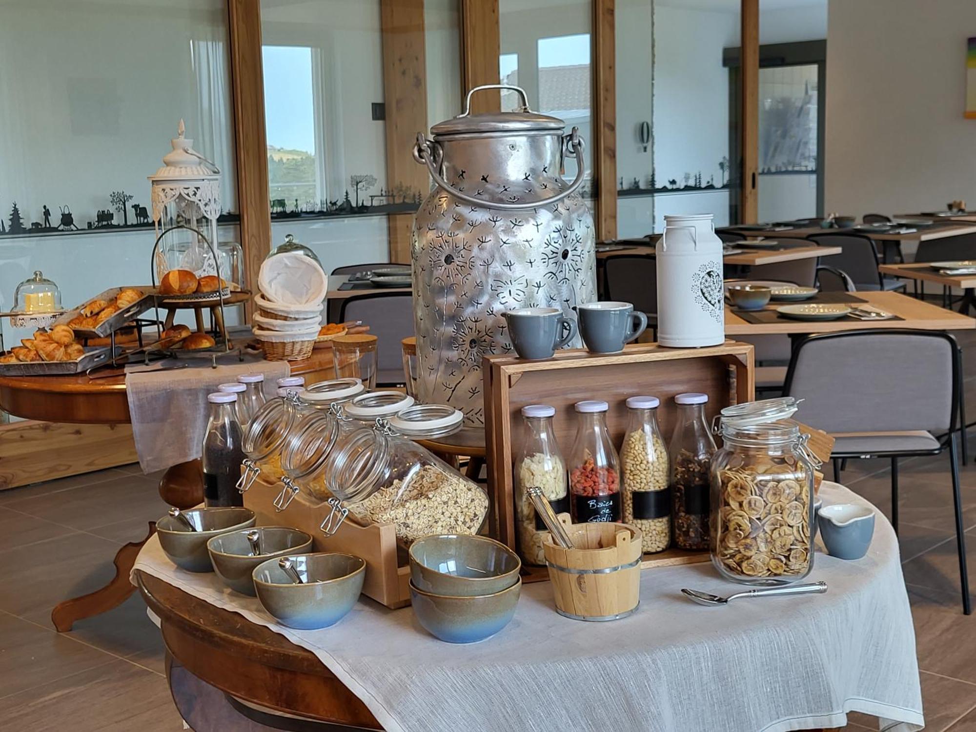 Boutique Hotel Corbetta - Spa 60M2 - La Montagne A 5 Minutes De L'Autoroute A12 Aux Paccots Sur Montreux - Nouveau Loft Familial - Profitez Du Lac Leman Et Des Montagnes En Meme Temps Les Paccots Exterior photo