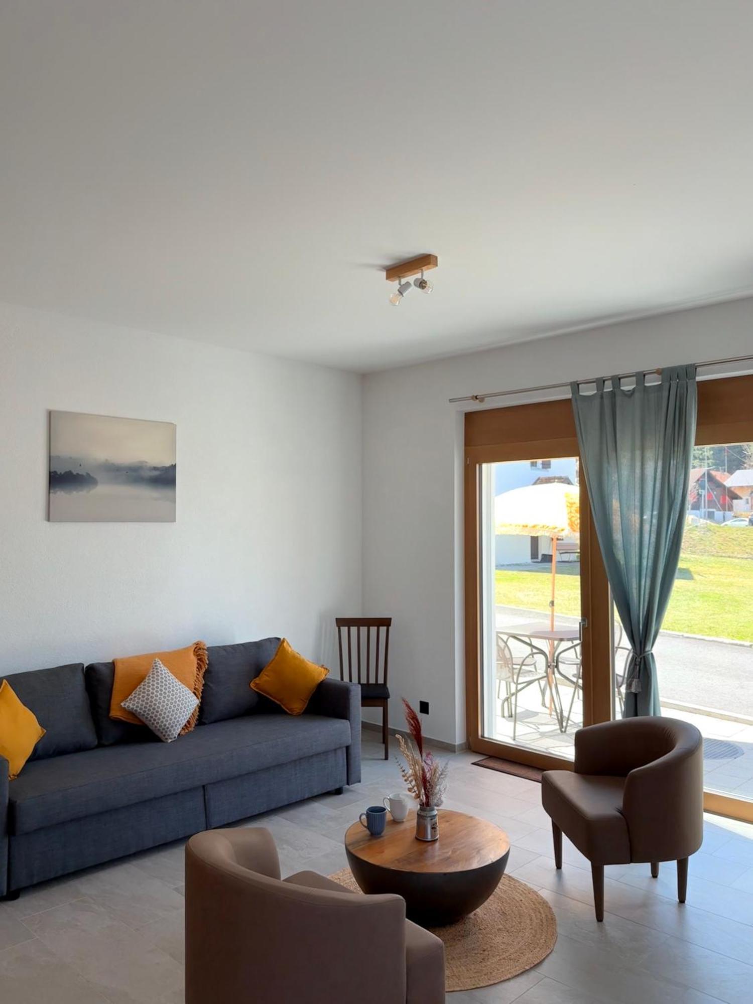 Boutique Hotel Corbetta - Spa 60M2 - La Montagne A 5 Minutes De L'Autoroute A12 Aux Paccots Sur Montreux - Nouveau Loft Familial - Profitez Du Lac Leman Et Des Montagnes En Meme Temps Les Paccots Exterior photo