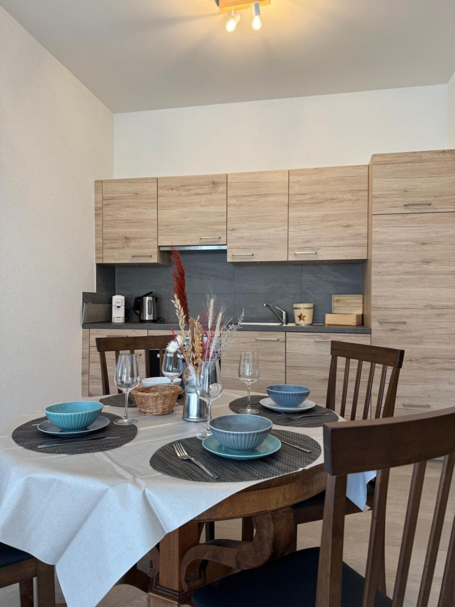 Boutique Hotel Corbetta - Spa 60M2 - La Montagne A 5 Minutes De L'Autoroute A12 Aux Paccots Sur Montreux - Nouveau Loft Familial - Profitez Du Lac Leman Et Des Montagnes En Meme Temps Les Paccots Exterior photo